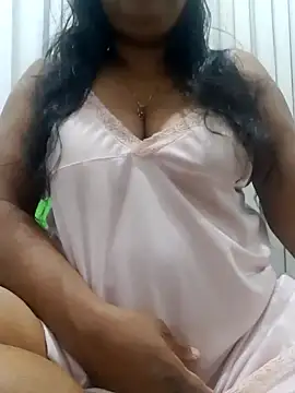 Snapshot of chubby_wife chatting on 6, 12, 2024 chubby wife online show from 6, 12, 2024