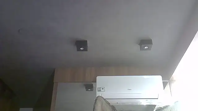 Skinny-Kitten online show from 21, 12, 2025