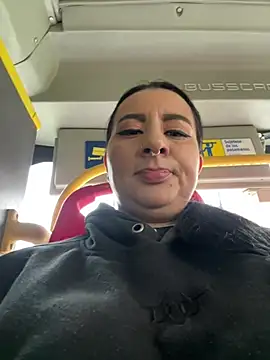 Abril Luv online show from 19, 2, 2026