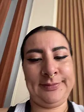 Abril Luv online show from 24, 3, 2026