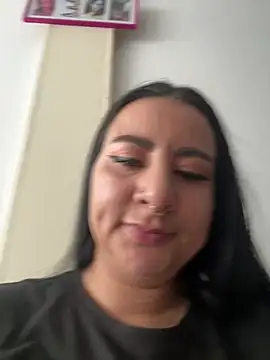 Abril Luv online show from 13, 4, 2026