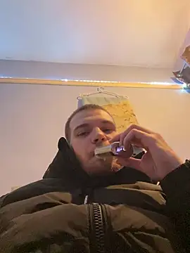 Snapshot of Z1uk chatting on 11, 12, 2024 Z1uk online show from 11, 12, 2024