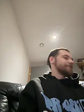 Snapshot of Z1uk chatting on 12, 7, 2026 Z1uk online show from 12, 7, 2026