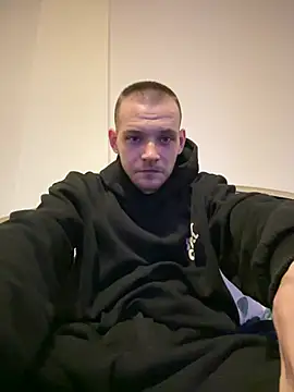 Snapshot of Z1uk chatting on 25, 7, 2026 Z1uk online show from 25, 7, 2026