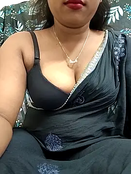 Snapshot of ANGE-MOU chatting on 20, 4, 2026 ANGE-MOU online show from 20, 4, 2026