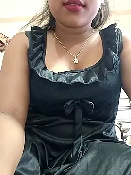 Snapshot of ANGE-MOU chatting on 18, 5, 2026 ANGE-MOU online show from 18, 5, 2026