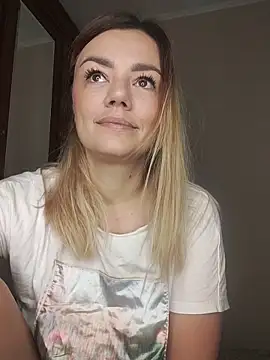 KrissSexi online show from 14, 11, 2025