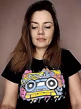 Snapshot of KrissSexi chatting on 4, 2, 2026 KrissSexi online show from 4, 2, 2026