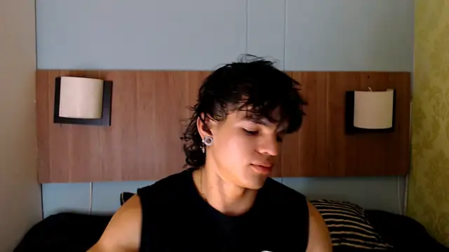 AlbertBernal69 online show from 22, 2, 2025