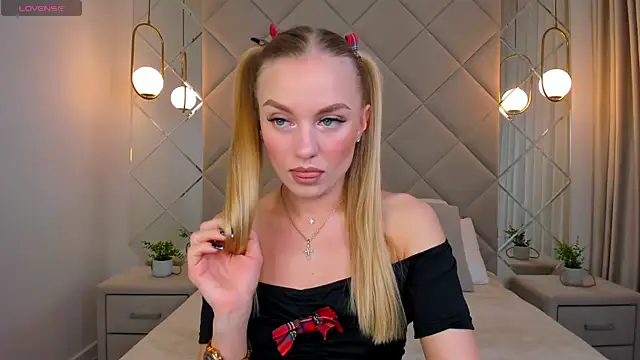 Snapshot of Barbie_Lis chatting on 5, 3, 2025 Barbie Lis online show from 5, 3, 2025