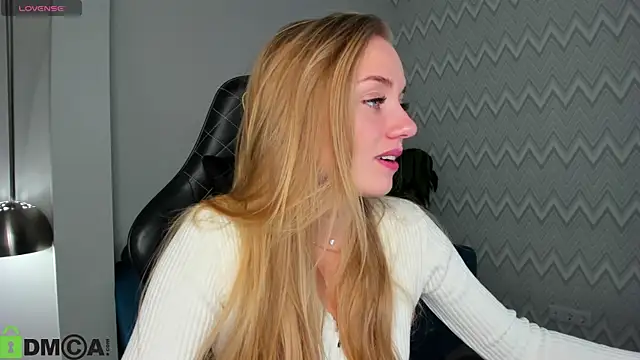 Barbie Lis online show from 20, 10, 2025