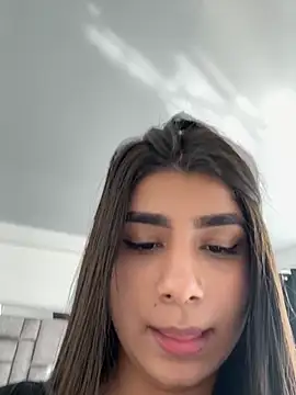 ZiaCalifa online show from 19, 10, 2025