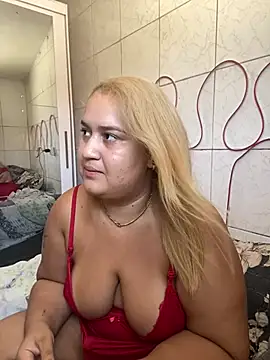 Snapshot of MinaBoss chatting on 14, 2, 2025 MinaBoss online show from 14, 2, 2025