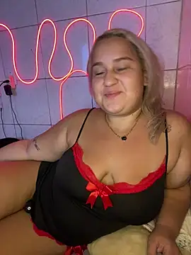 Snapshot of MinaBoss chatting on 10, 3, 2025 MinaBoss online show from 10, 3, 2025