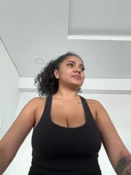 Mariecurl online show from 21, 12, 2024