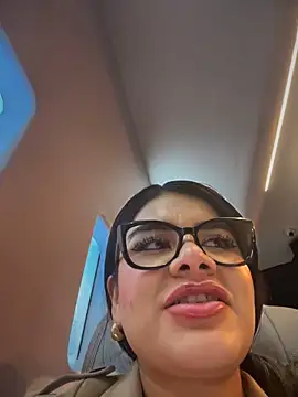 Insane Issa online show from 5, 3, 2025