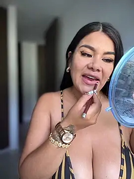 Snapshot of Insane_Issa chatting on 22, 11, 2025 Insane Issa online show from 22, 11, 2025