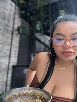 Snapshot of Insane_Issa chatting on 8, 2, 2026 Insane Issa online show from 8, 2, 2026