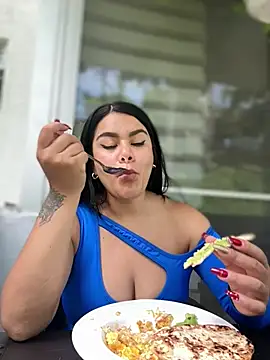 Snapshot of Insane_Issa chatting on 9, 2, 2026 Insane Issa online show from 9, 2, 2026