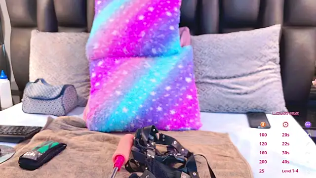 NathaxaLeans online show from 2, 3, 2025