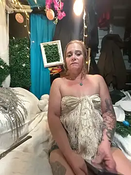 SummerBlueMoon online show from 13, 4, 2026