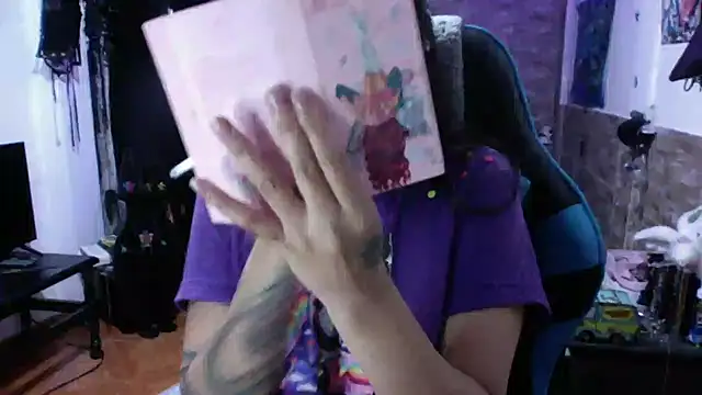 AngelaQueen  online show from 1, 10, 2025