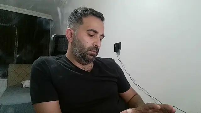 Snapshot of tgltplsr chatting on 9, 9, 2025 tgltplsr online show from 9, 9, 2025