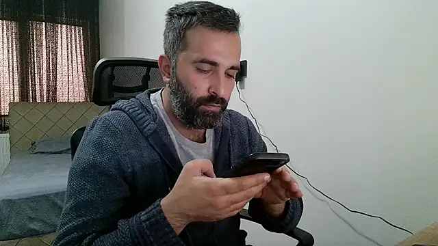 Snapshot of tgltplsr chatting on 30, 10, 2025 tgltplsr online show from 30, 10, 2025