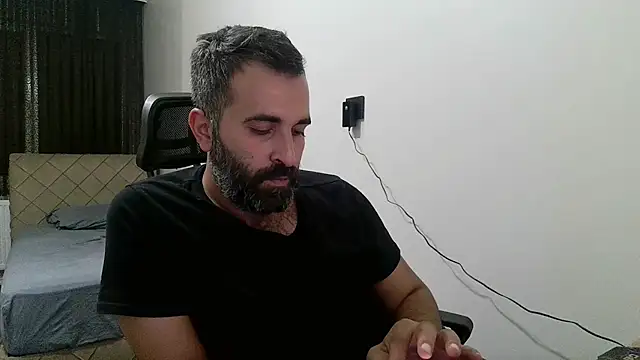 Snapshot of tgltplsr chatting on 31, 10, 2025 tgltplsr online show from 31, 10, 2025