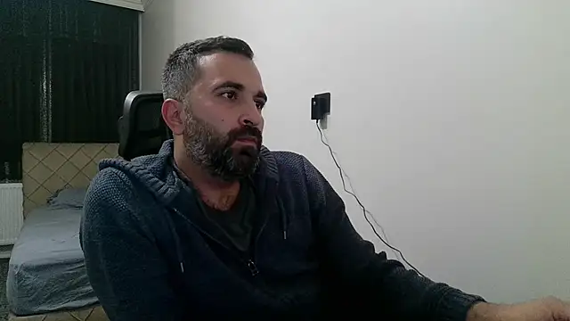 Snapshot of tgltplsr chatting on 11, 11, 2025 tgltplsr online show from 11, 11, 2025