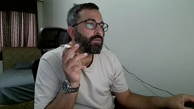 Snapshot of tgltplsr chatting on 28, 11, 2025 tgltplsr online show from 28, 11, 2025