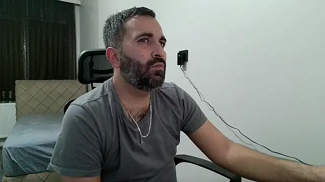 Snapshot of tgltplsr chatting on 14, 12, 2025 tgltplsr online show from 14, 12, 2025