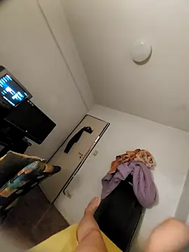 Snapshot of hotbiabrazil chatting on 15, 12, 2025 hotbiabrazil online show from 15, 12, 2025