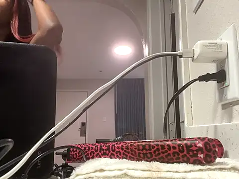 Snapshot of SlimBeenBadd1981 chatting on 8, 10, 2025 SlimBeenBadd1981 online show from 8, 10, 2025