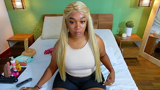 dannaahbrown online show from 5, 3, 2025