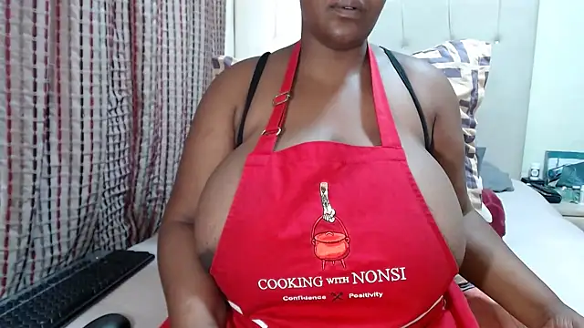 Snapshot of CHOCOLATEDARKBUSTYX chatting on 27, 1, 2025 CHOCOLATEDARKBUSTYX online show from 27, 1, 2025