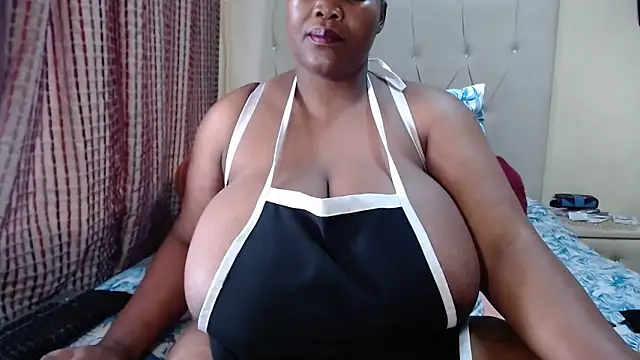 Snapshot of CHOCOLATEDARKBUSTYX chatting on 25, 4, 2026 CHOCOLATEDARKBUSTYX online show from 25, 4, 2026