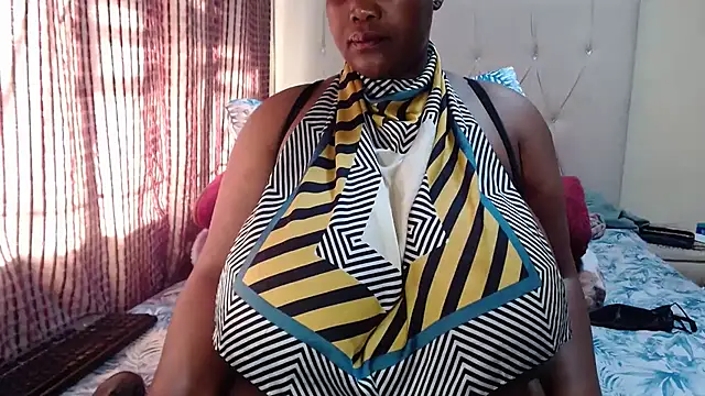 Snapshot of CHOCOLATEDARKBUSTYX chatting on 29, 5, 2026 CHOCOLATEDARKBUSTYX online show from 29, 5, 2026