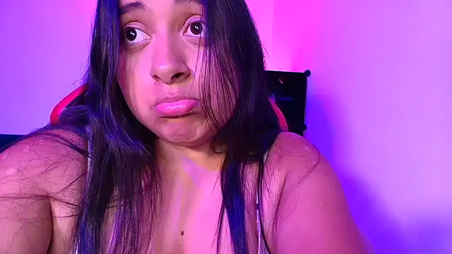 Snapshot of Soysofiarodrigu chatting on 15, 10, 2025 Soysofiarodrigu online show from 15, 10, 2025