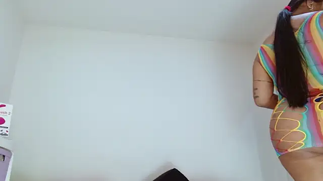 sashacreamy  online show from 24, 10, 2025