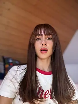 lauravasquez online show from 24, 7, 2026