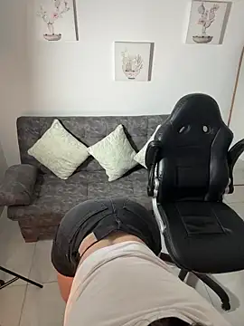 Megan lu2 online show from 20, 11, 2025