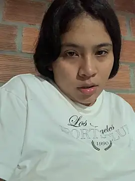 moncerrat luna online show from 1, 2, 2025