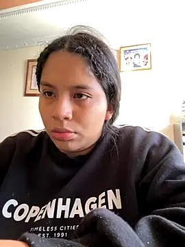 moncerrat luna online show from 16, 10, 2025