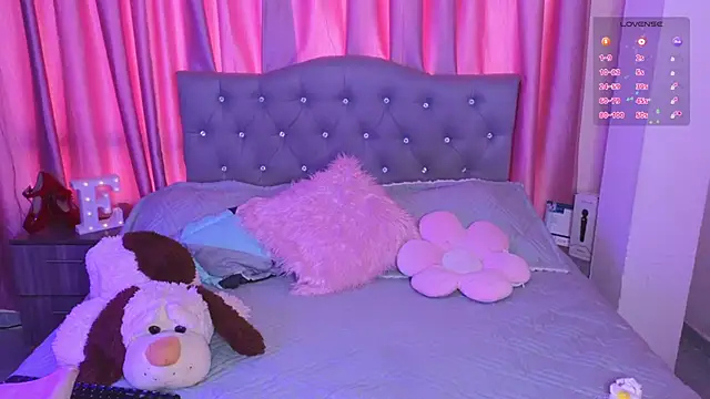 Emiily Scott1 online show from 7, 10, 2025