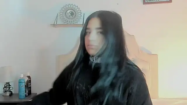 aliice walker  online show from 28, 1, 2025