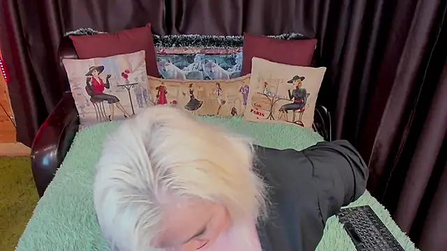 stiphlermom online show from 30, 12, 2024