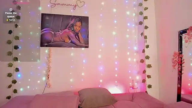 Snapshot of SamHill_1 chatting on 13, 11, 2025 SamHill 1 online show from 13, 11, 2025