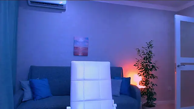 Snapshot of LesleySweet chatting on 9, 7, 2026 LesleySweet online show from 9, 7, 2026