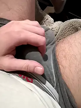 Snapshot of Nestr chatting on 3, 1, 2025 Nestr online show from 3, 1, 2025